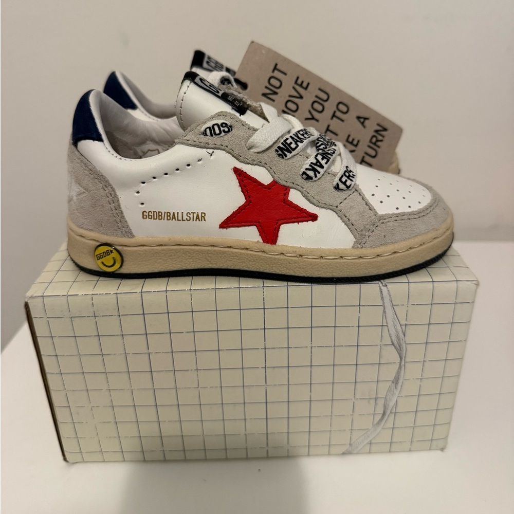 Toddler Golden Goose size 24 (US size 8) NEVER WORN